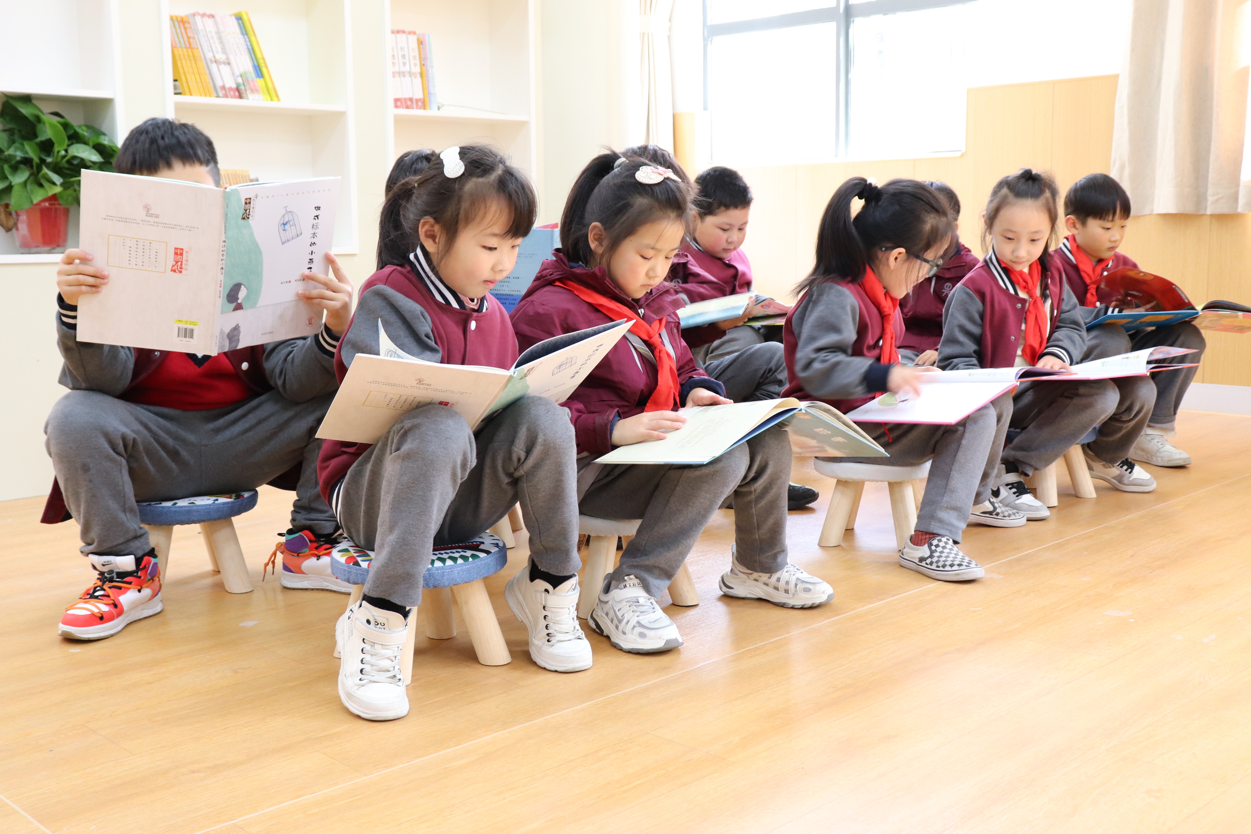 【語文學科節(jié)】“讀好書·習美德·立良行”首屆語文學科節(jié)開幕儀式