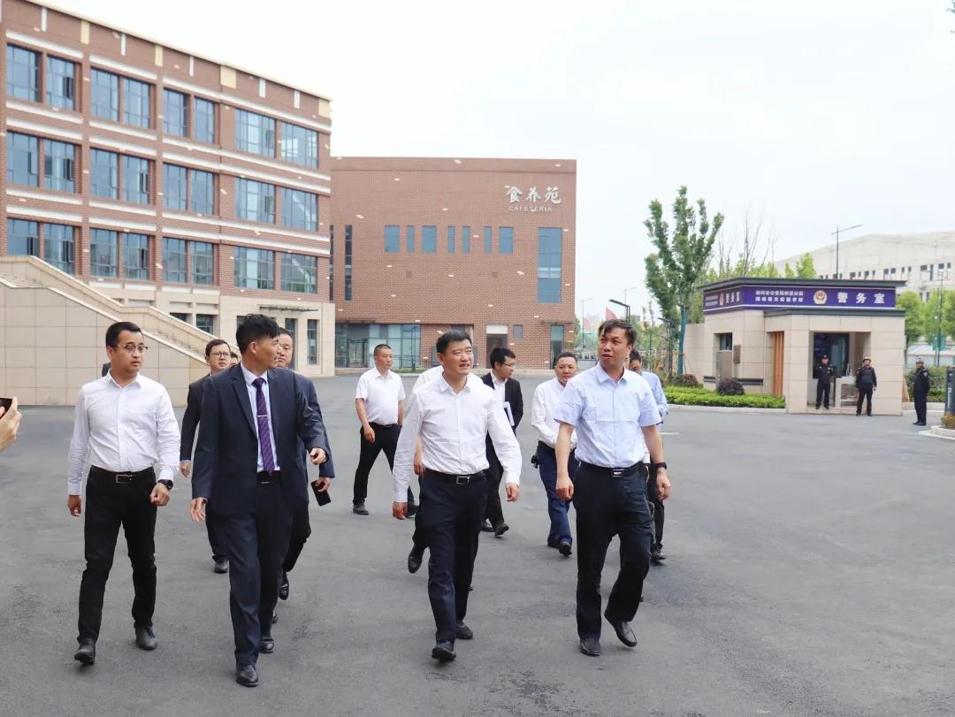 【培文資訊】湖州市吳興區(qū)區(qū)委書記吳炳芳蒞臨我校指導工作