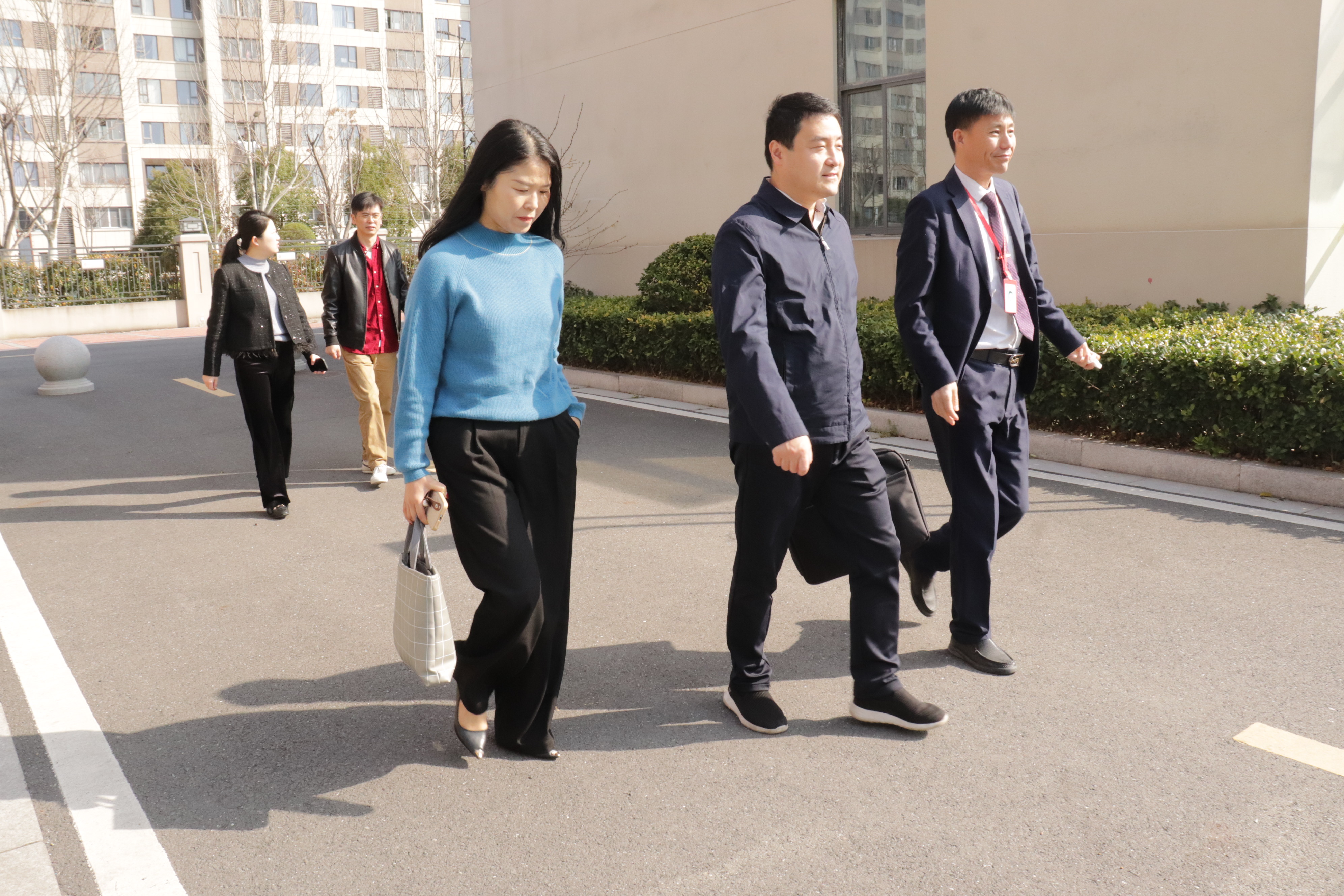 【培文資訊】吳興區(qū)教育局黨委書記、局長朱晨旭一行蒞臨我校調(diào)研指導